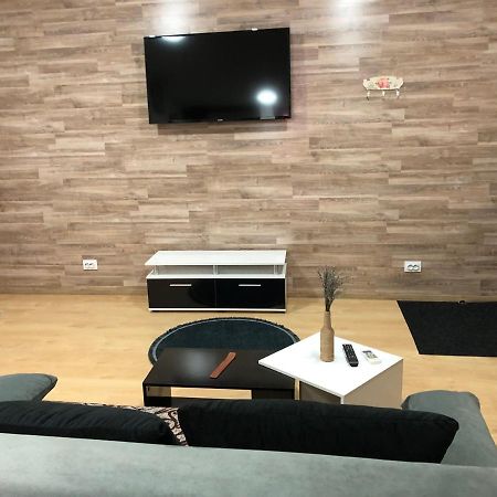 Serban Home Arenele Romane Marius Nasta Bucureşti Exterior foto