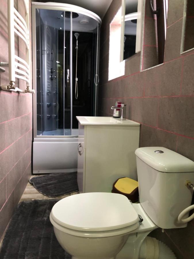 Serban Home Arenele Romane Marius Nasta Bucureşti Exterior foto